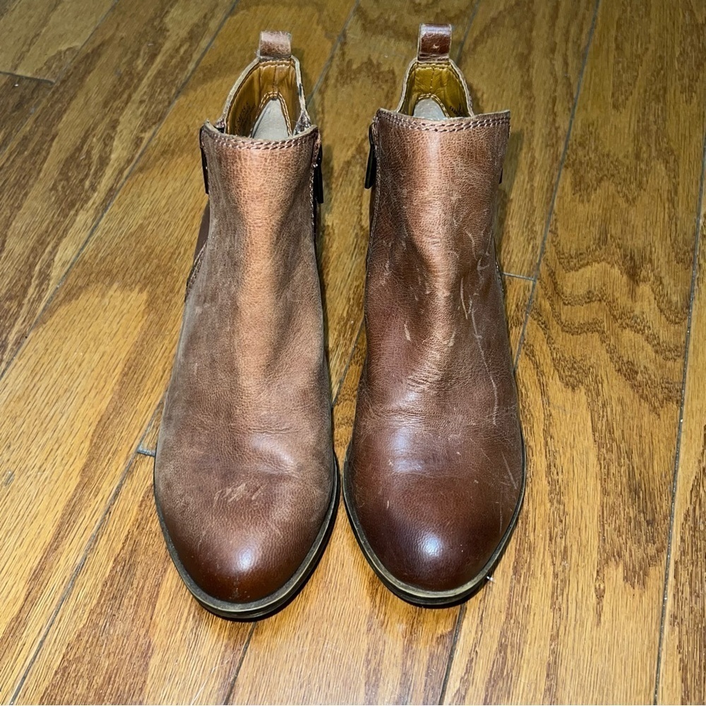 Lucky Brand Basel Brown Leather Distressed Ankle Booties Size 5.5 - Picture 2 of 12